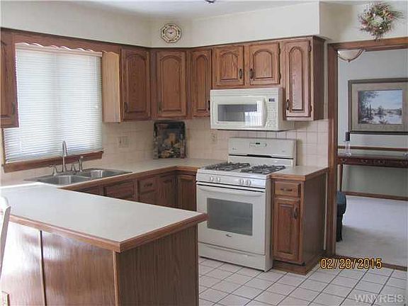 5th image of 54 Parktrail Ln