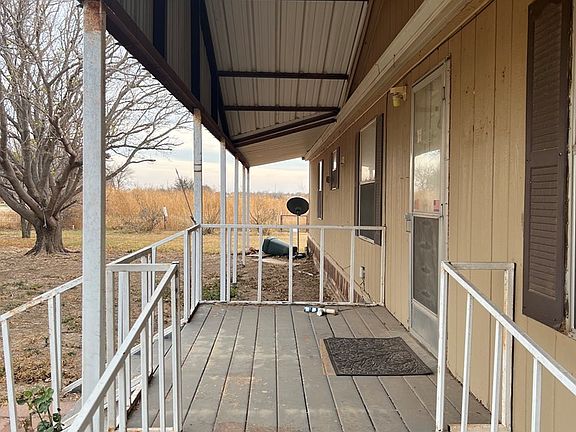 2nd image of 207 Bear Grass Ln