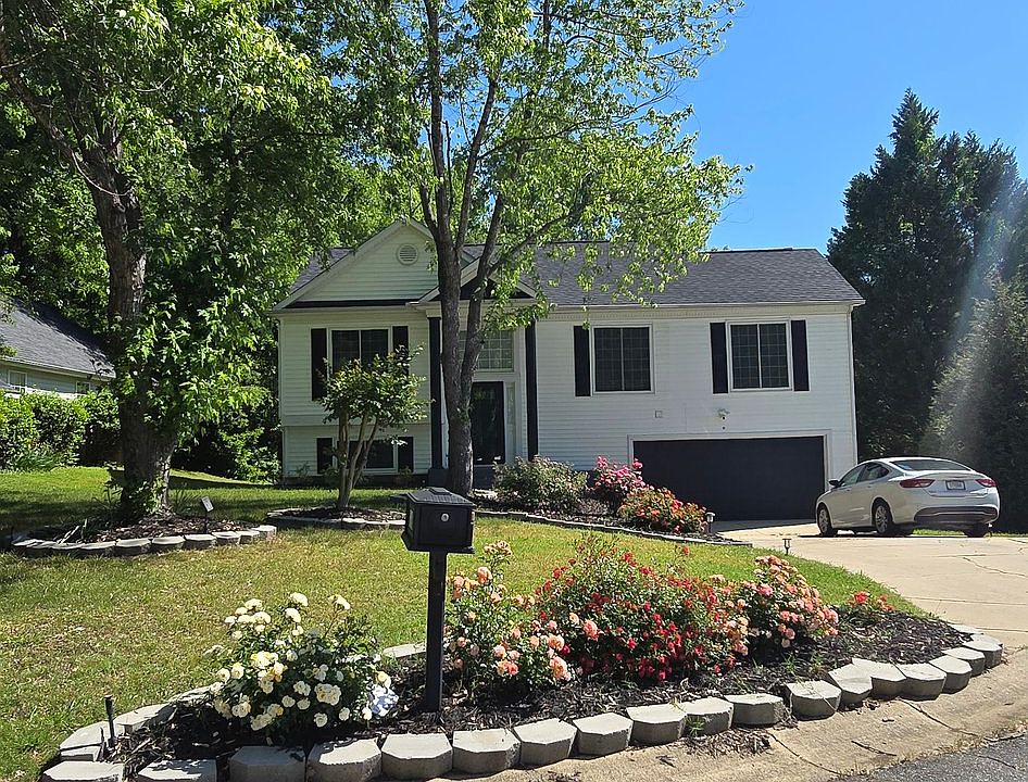 1st image of 1610 Oak Knoll Ln #B
