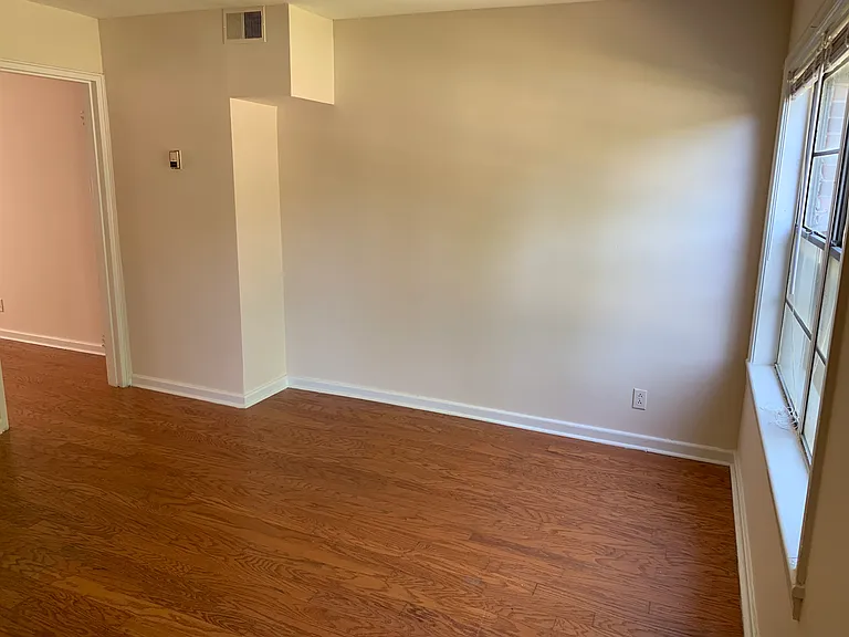 1662 Valley Ave — Photo 16