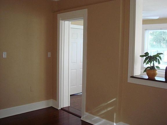 LIVING LOOKING TO FRONT DOOR