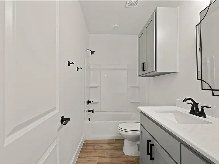 9738 Renee St — Photo 3