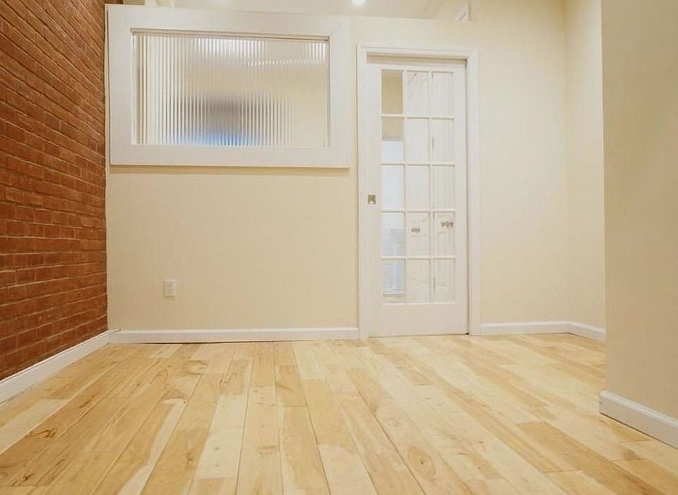 2nd image of 307 E 85th St APT 1RW