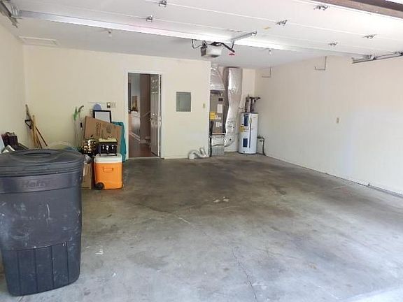 4th image of 1307 Covington Dr