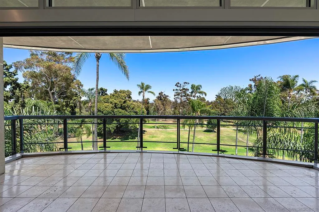 3 bed, 2500 sqft, $6,500 — Photo 2