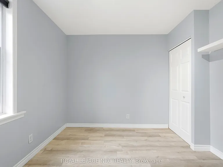 356 N Hunter St E #11 — Photo 15
