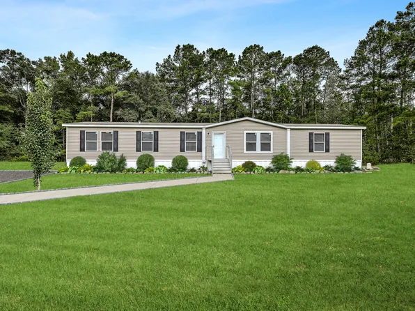 1443 Hard Pinch Rd, Moncks Corner, SC 29461
