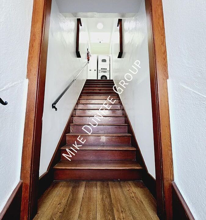 1st image of 412 E 7th St #2