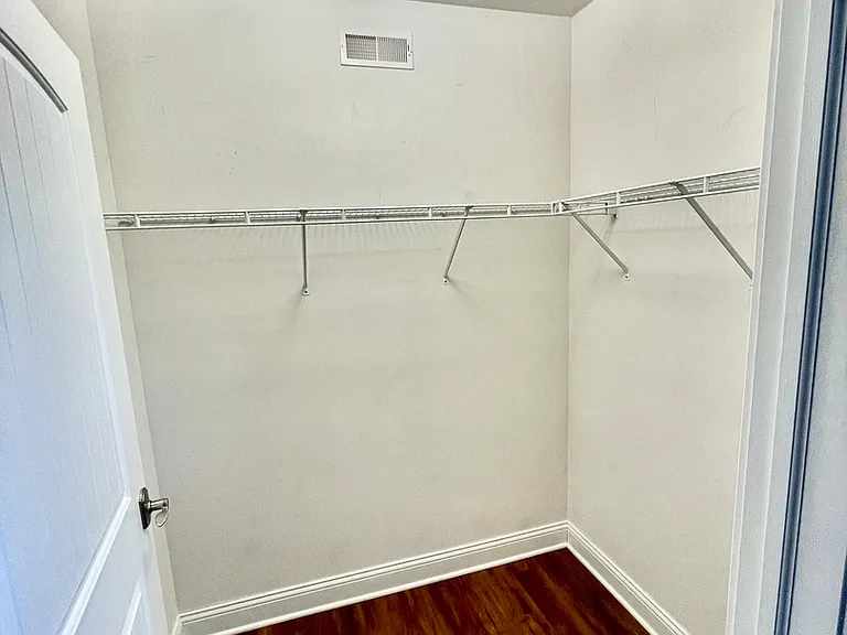 941 N Swift Rd #104 — Photo 15