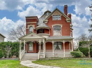 904 S Main St, Findlay, OH 45840