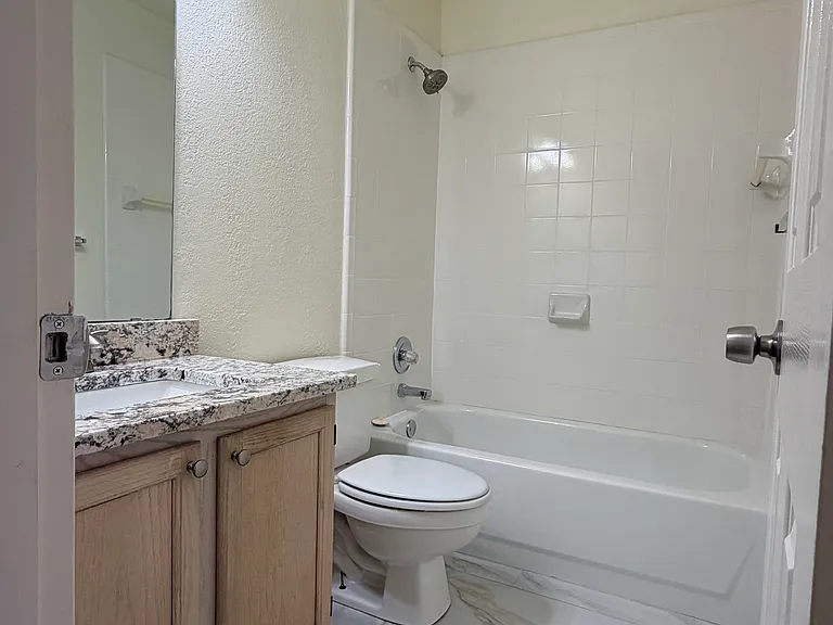 1809 Bachman Ct — Photo 9