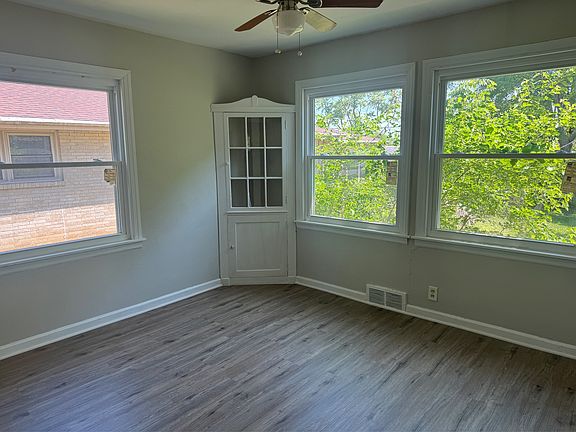 4th image of 3117 Louise St
