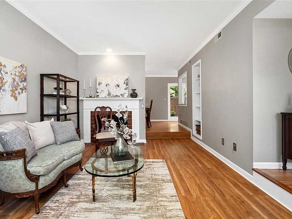 5th image of 780 Coalport Dr #105