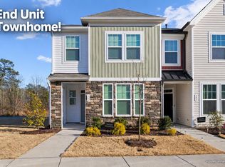 389 Channel Drop Dr, Clayton, NC 27520