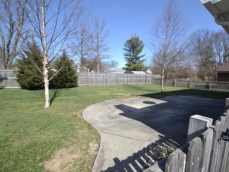 6234 Lakota Dr — Photo 44