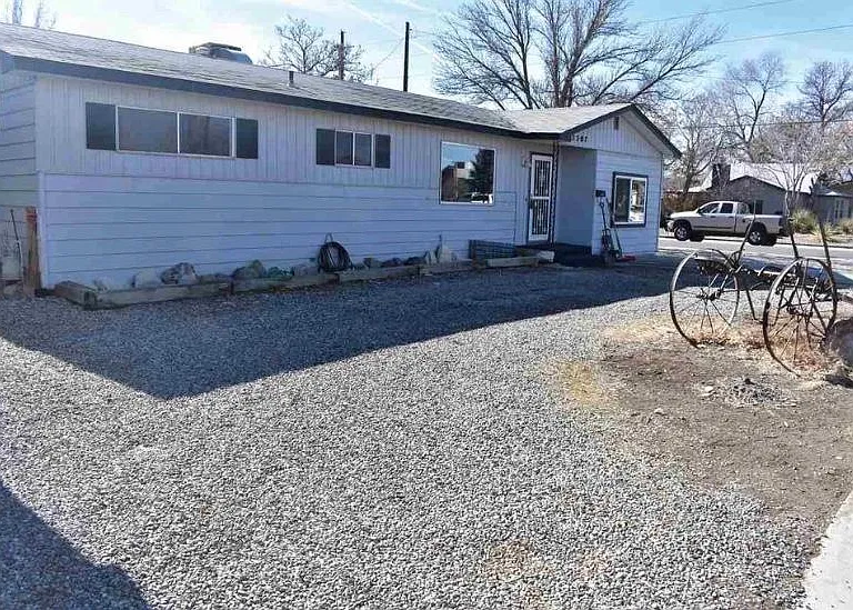 2307 Orchard Ave — Photo 1