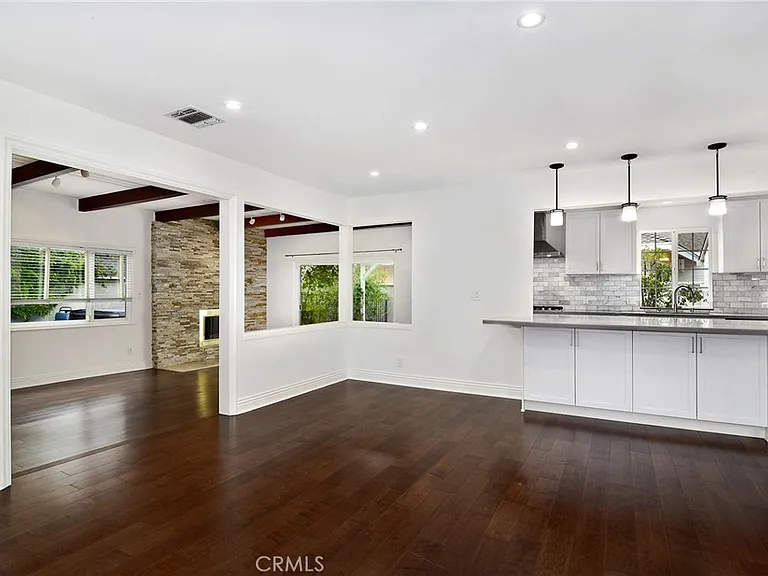 5352 Geyser Ave — Photo 3