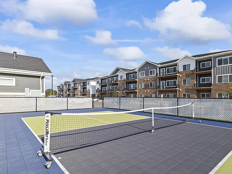 Page Living at Pinnacle Hills — Photo 19