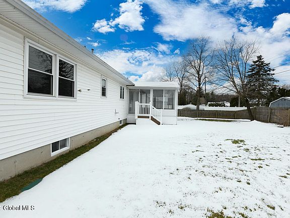 3rd image of 12 Chapman Drive