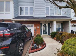 112 Admiralty Loop, Staten Island, NY 10309