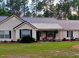 152 Riverside Dr, Douglas, GA 31535