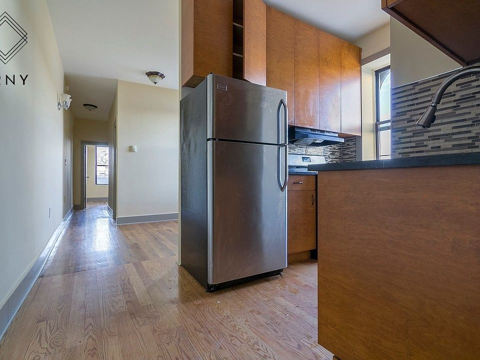 1st image of 257 Cooper St APT 5
