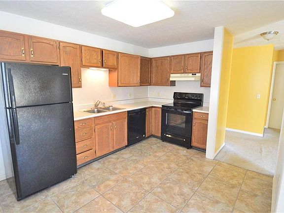 3rd image of 524 Shadydale Dr Unit 524