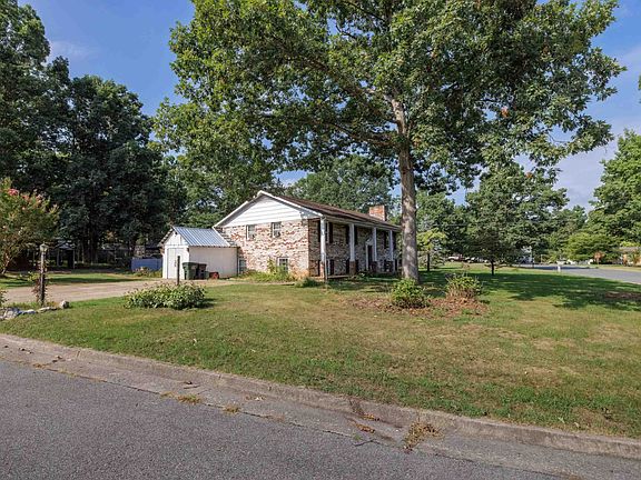3rd image of 119 Flint Mountain Dr