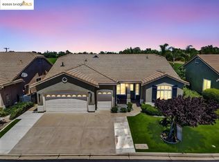 909 Suntan Ln, Brentwood, CA 94513
