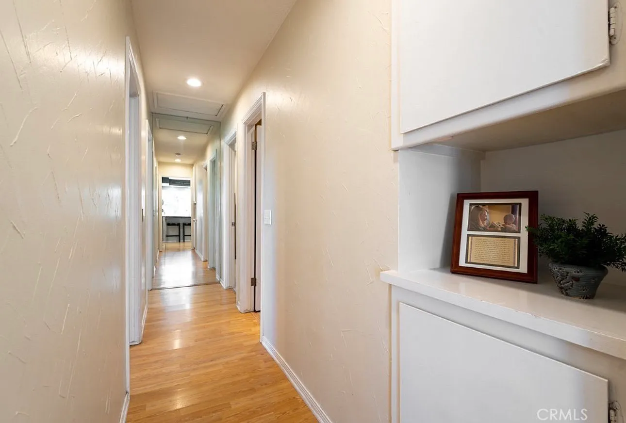 3 bed, 1614 sqft, $6,000 — Photo 4