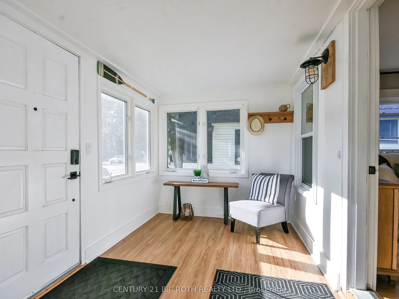 2 bed, $2,000 — Photo 2