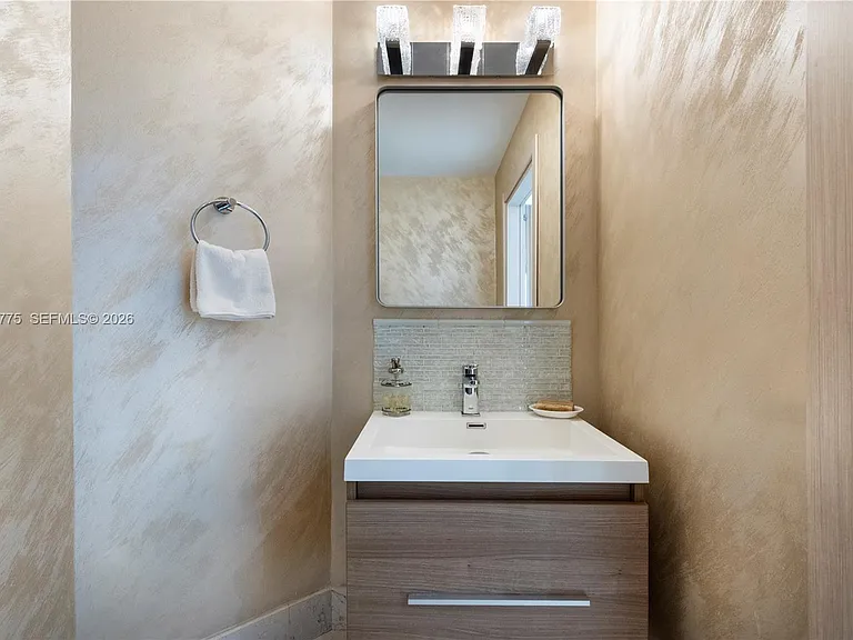 1945 S Ocean Dr #1812 — Photo 18