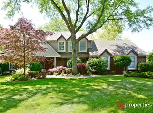 20856 N Juniper Ln, Barrington, IL 60010