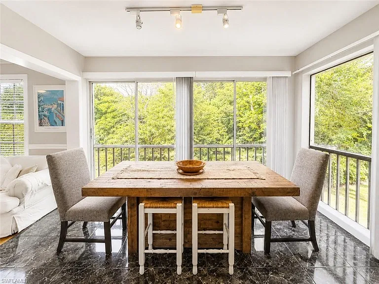 112 Bob O Link Way #B — Photo 8