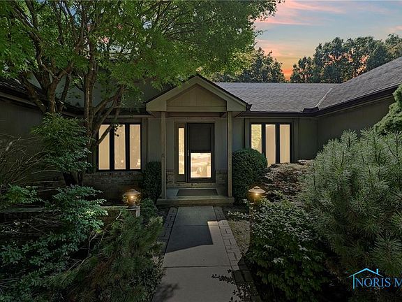 5th image of 26954 Cranden Dr