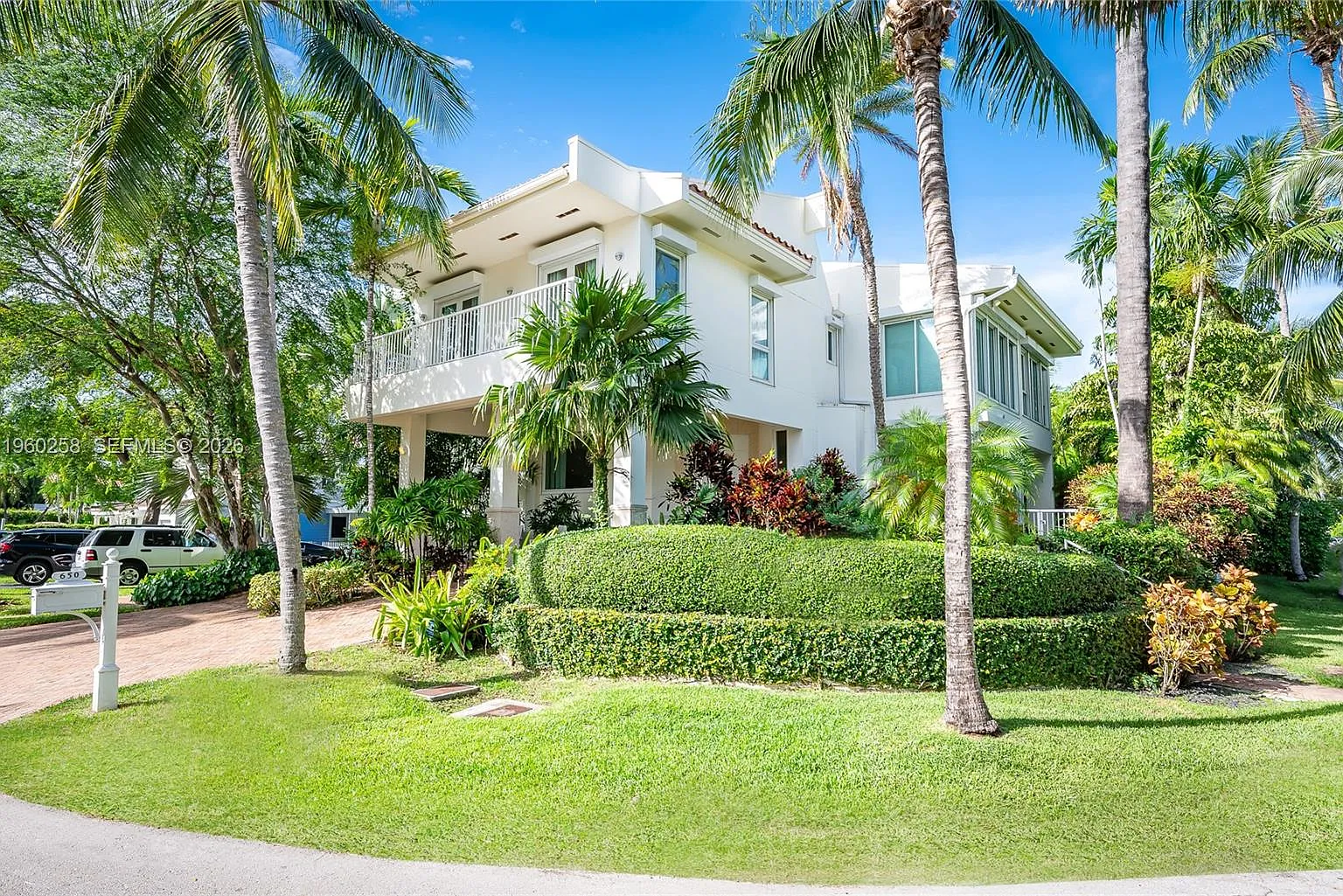 Biscayne Key Estates — Photo 1