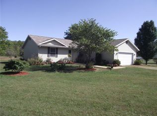 5545 E 950th Ave, Altamont, IL 62411