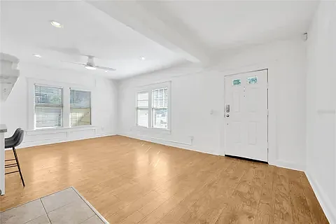 3 bed, 1338 sqft, $2,700 — Photo 3