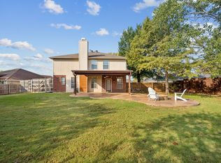 3304 Olympus Ct, Corinth, TX 76210