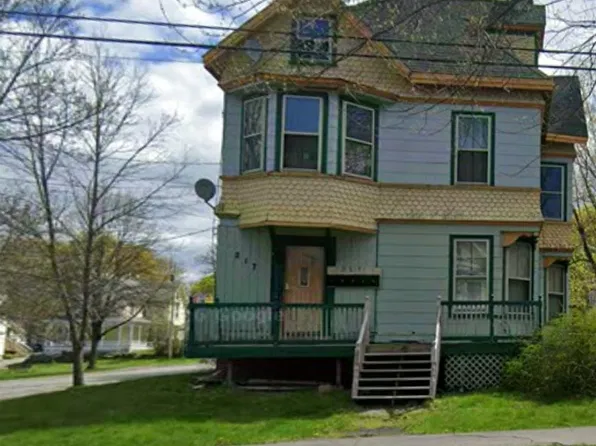 217 Broadway, 217 Broadway #1, Bangor, ME 04401