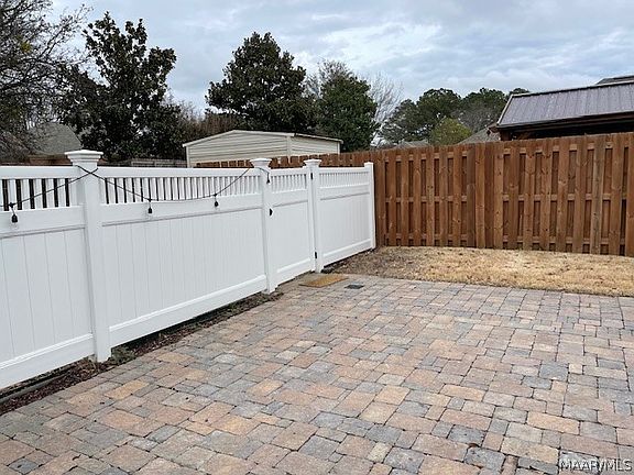 5th image of 707 Eliza Pl