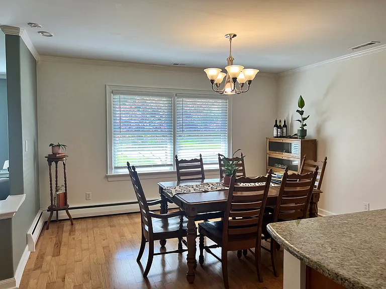 6462 Bridle Way — Photo 4