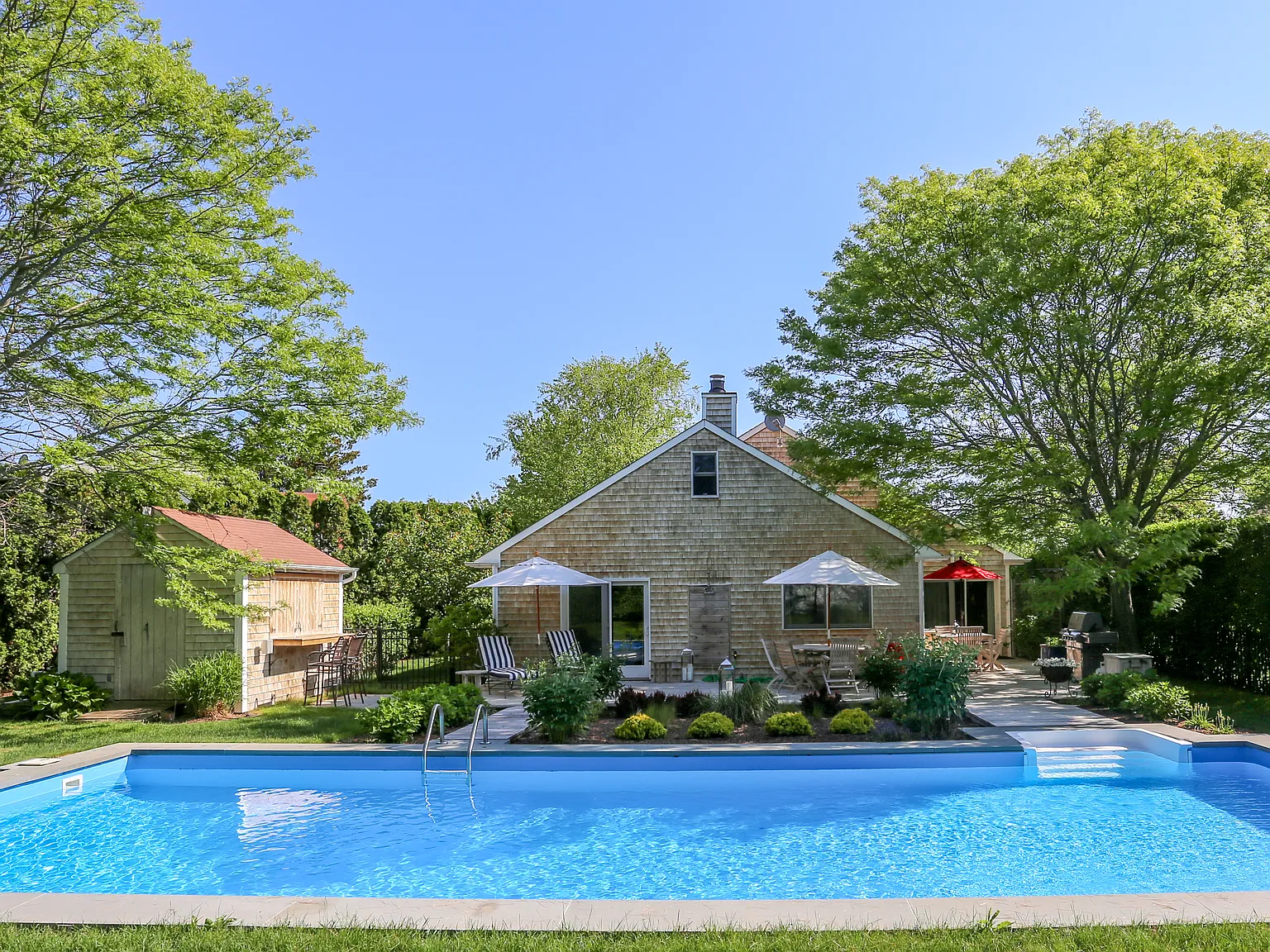 Village Home with Community New Tennis & Pickle Ball Courts — Photo 1