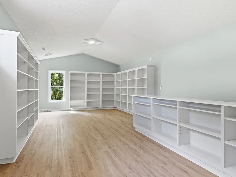 304 Lord Granville Dr — Photo 21