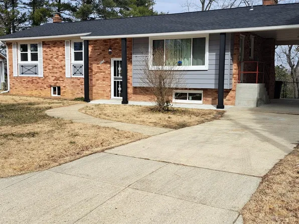 6213 Hope Dr, Temple Hills, MD 20748