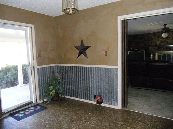 5th image of 4533 N Robin Ave