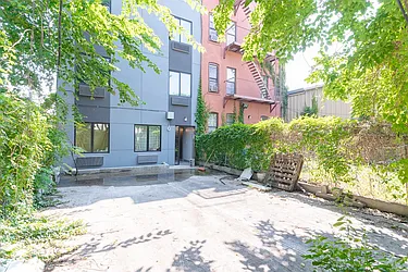 Rented by MySpaceNYC