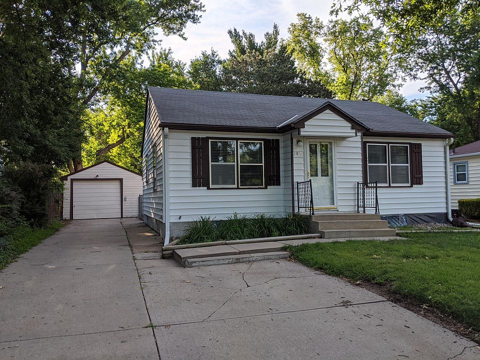 1st image of 1828 S 44th St