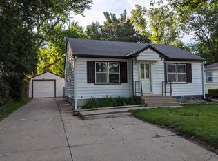 1828 S 44th St, Lincoln, NE 68506