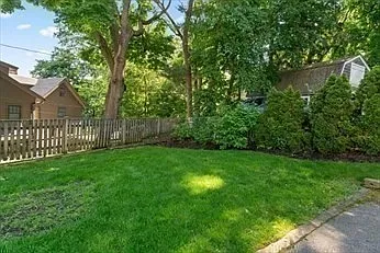 82 Summit Ave — Photo 21